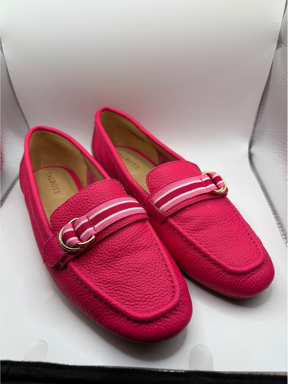 Talbots Hot Pink Pebbled Leather Loafers Driver Flats Gold Hardware Size 7.5M
